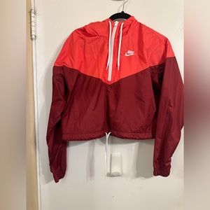 Nike Cropped Windbreaker coral and Maroon